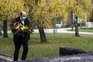 2020_10_30 Polaganje venca pri spomeniku na Zg. Lazah_Foto_Uroš Novina_006